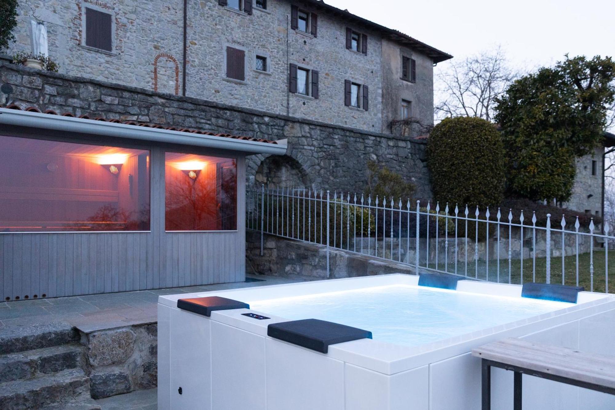 Bed and Breakfast Ca' Baetti L'Antico Borgo Roncola Exteriér fotografie