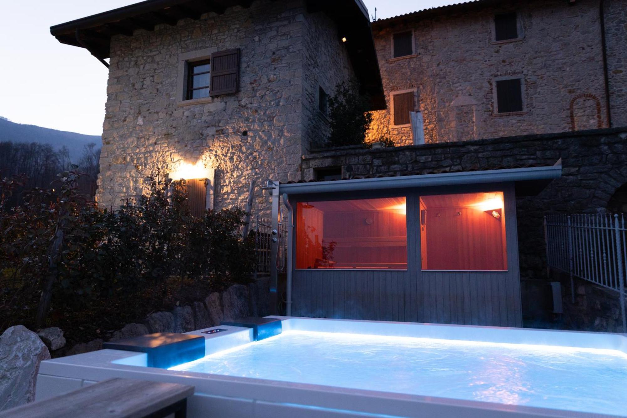 Bed and Breakfast Ca' Baetti L'Antico Borgo Roncola Exteriér fotografie