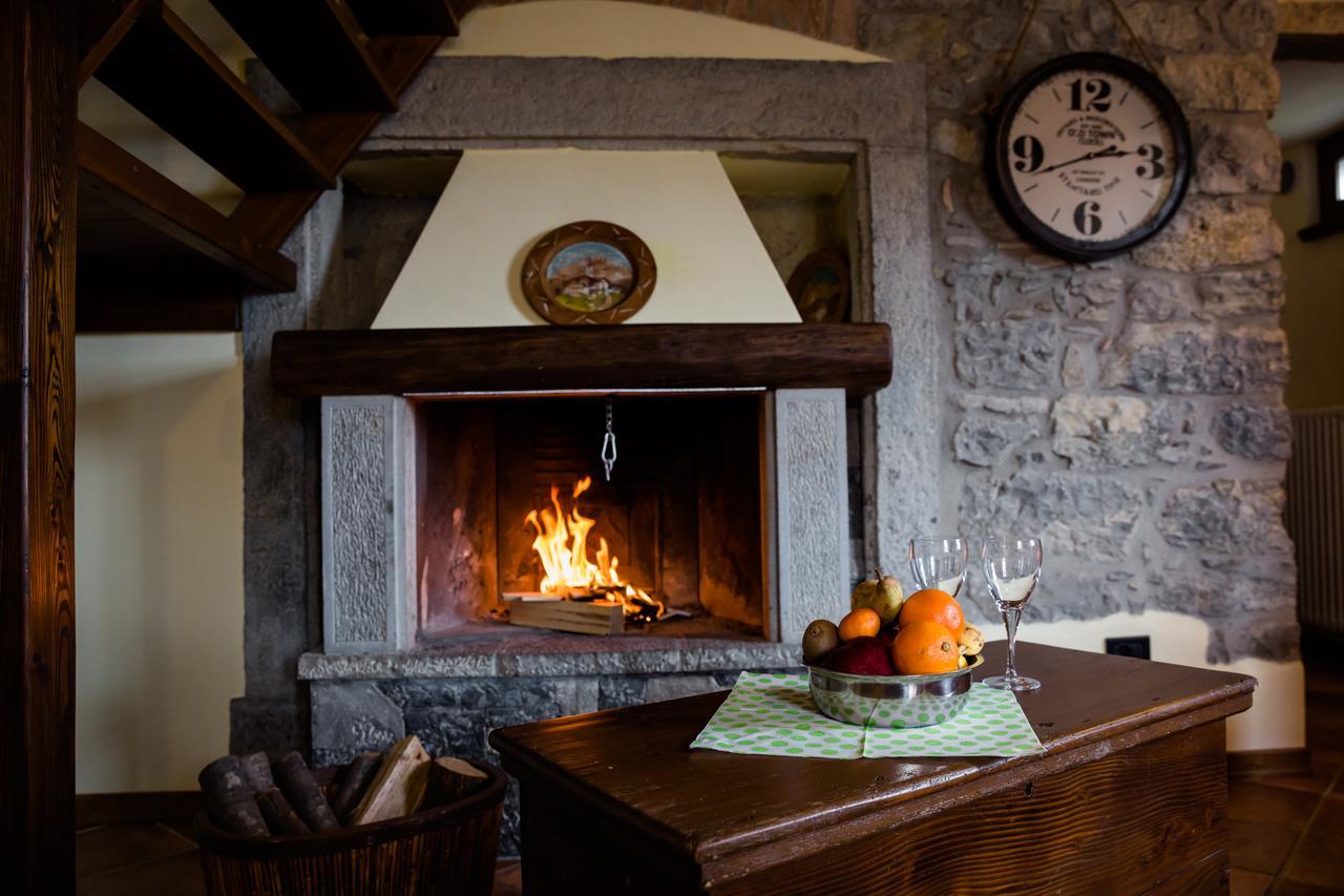 Bed and Breakfast Ca' Baetti L'Antico Borgo Roncola Exteriér fotografie